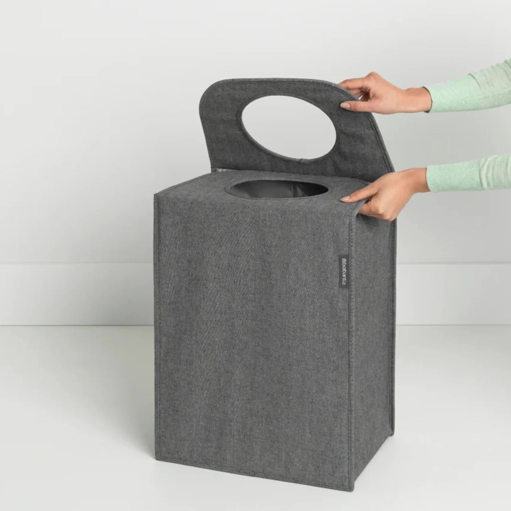 Bolsa para Ropa Rectangular 55Lts Pepper Black